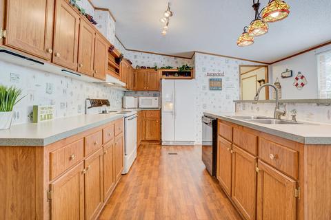 1005 Seaview Dr, Goodview, VA 24095 photo 7