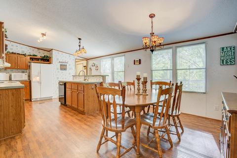 1005 Seaview Dr, Goodview, VA 24095 photo 11