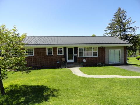 235 E Gray St, Covington, VA 24426 photo 2