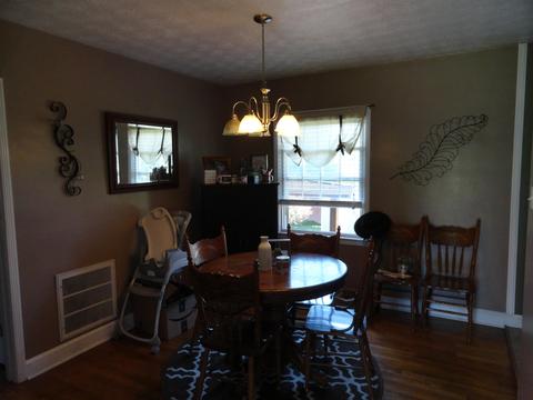 235 E Gray St, Covington, VA 24426 photo 10