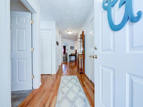 256 Eugene Dr NW, Roanoke, VA 24017 photo 2