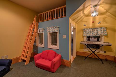 305 E Pointe Dr, Penhook, VA 24137 photo 67