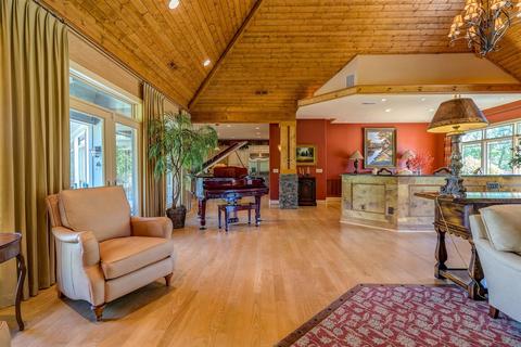 305 E Pointe Dr, Penhook, VA 24137 photo 14