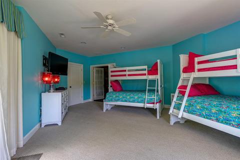 305 E Pointe Dr, Penhook, VA 24137 photo 69