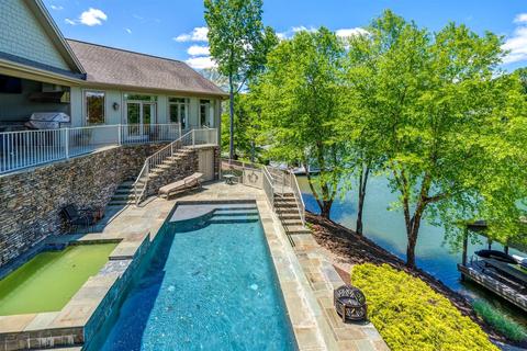 305 E Pointe Dr, Penhook, VA 24137 photo 73