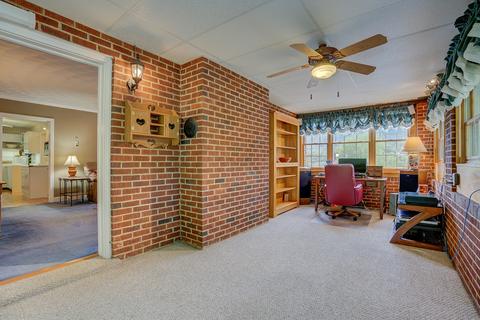398 Boyd St, Buchanan, VA 24066 photo 8
