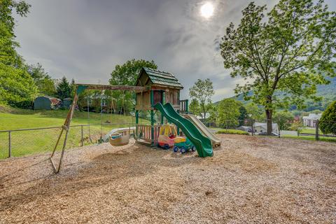 398 Boyd St, Buchanan, VA 24066 photo 35