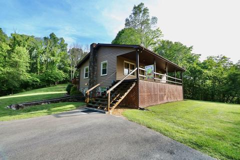 572 Arch Mill Rd, Buchanan, VA 24066 photo 3