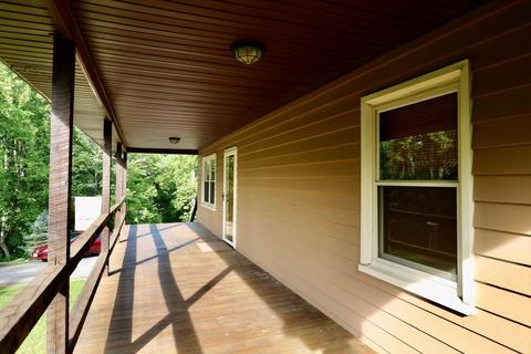 572 Arch Mill Rd, Buchanan, VA 24066 photo 5