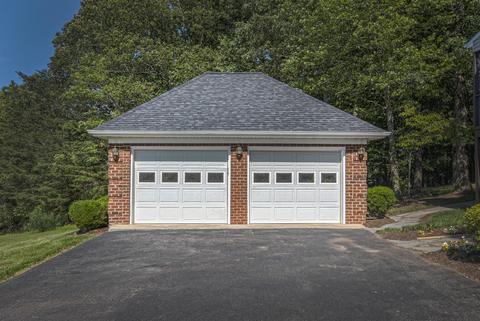 111 View Dr, Goodview, VA 24095 photo 4