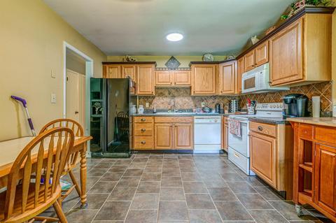 516 Jefferson Dock Rd, Penhook, VA 24137 photo 6