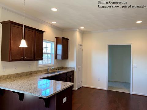 2012 Heys Ln, Vinton, VA 24179 photo 2
