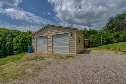 664 Otter Dr, Ferrum, VA 24088 photo 8