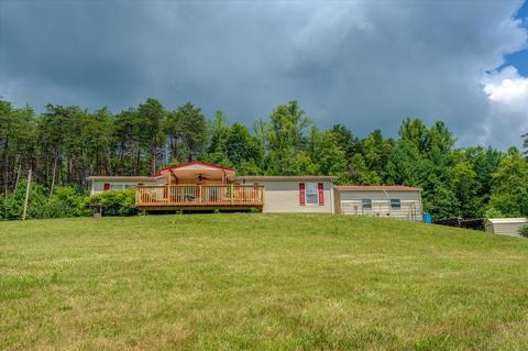 664 Otter Dr, Ferrum, VA 24088 photo 2