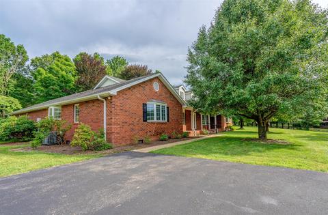 4287 Bonsack Rd, Roanoke, VA 24012 photo 3