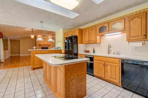 4287 Bonsack Rd, Roanoke, VA 24012 photo 16