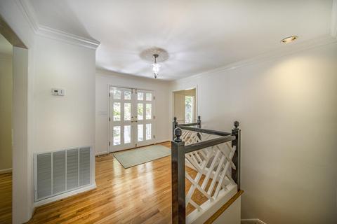 202 Darwin Rd SW, Roanoke, VA 24014 photo 2