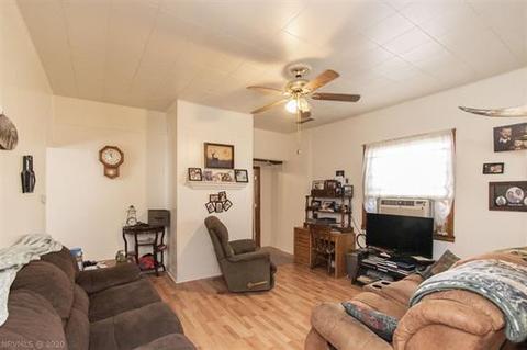 111 S Monroe Ave, Covington, VA 24426 photo 5