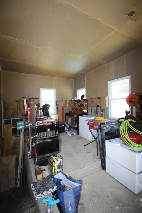 472 2nd St, Buchanan, VA 24066 photo 31