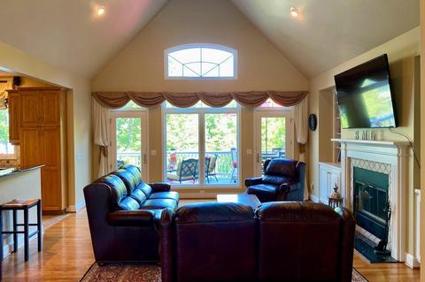210 Fairway Dr, Penhook, VA 24137 photo 7