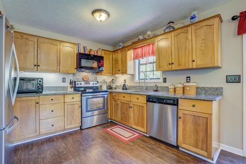 3693 Horseshoe Bend Rd, Goodview, VA 24095 photo 12