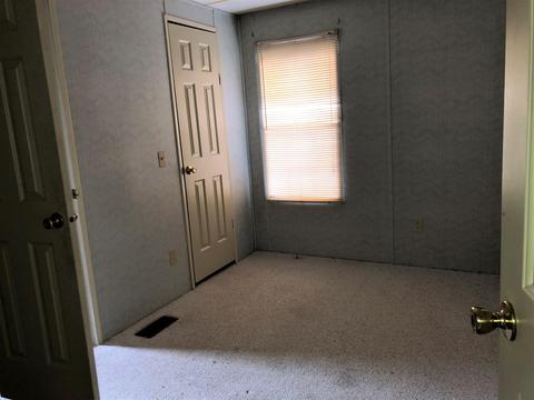 104 Bluewater Ct, Goodview, VA 24095 photo 8