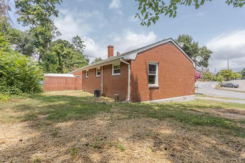 159 Pine St, Vinton, VA 24179 photo 3