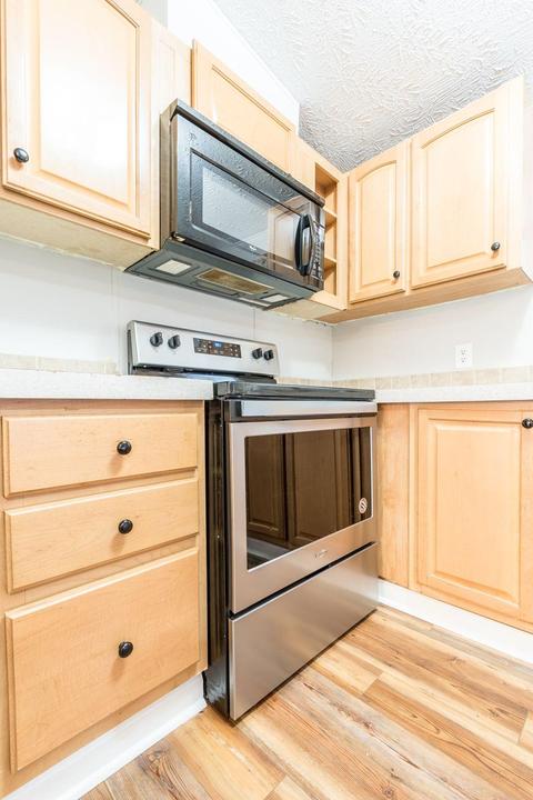1298 Circlewood Loop, Goodview, VA 24095 photo 6