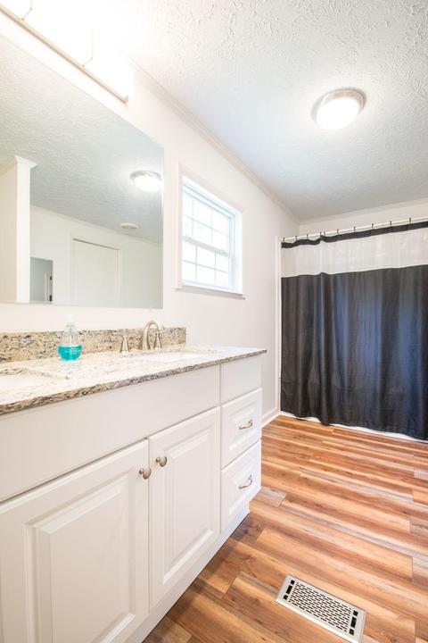 1298 Circlewood Loop, Goodview, VA 24095 photo 10