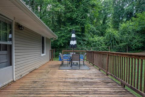 472 3rd St, Buchanan, VA 24066 photo 16