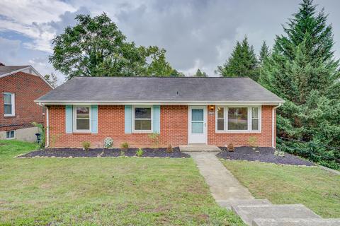 1218 Howbert Ave SW, Roanoke, VA 24015 photo 2