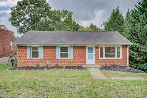 1218 Howbert Ave SW, Roanoke, VA 24015 photo 3