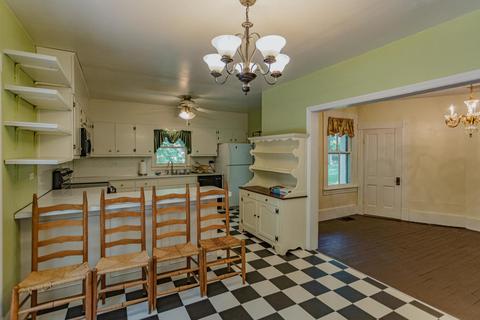 763 Hays Creek Rd, Raphine, VA 24472 photo 11