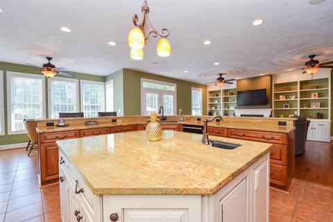 3817 Eagle Crest Dr, Roanoke, VA 24018 photo 13