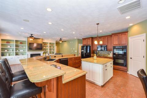 3817 Eagle Crest Dr, Roanoke, VA 24018 photo 12