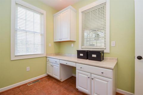 3817 Eagle Crest Dr, Roanoke, VA 24018 photo 16