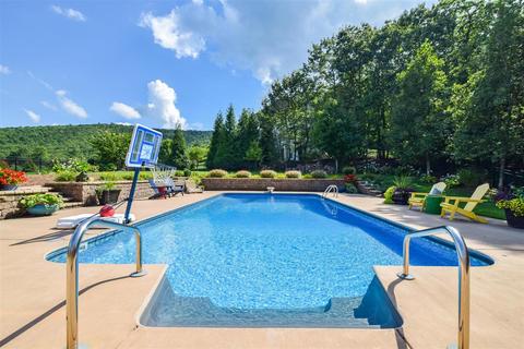 3817 Eagle Crest Dr, Roanoke, VA 24018 photo 4