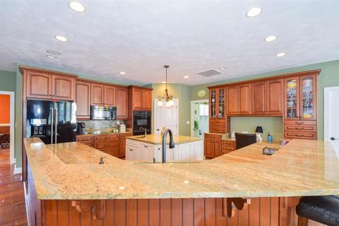 3817 Eagle Crest Dr, Roanoke, VA 24018 photo 11