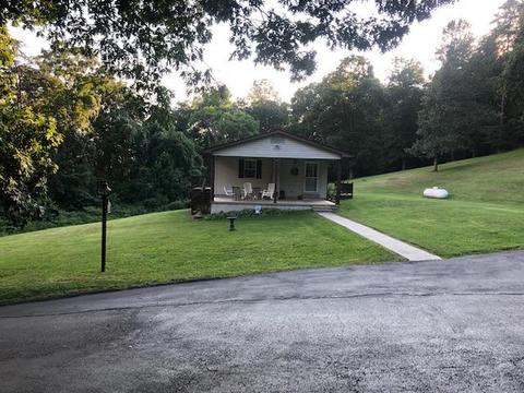 1875 Pico Rd, Buchanan, VA 24066 photo 2