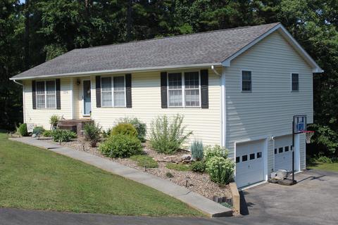 554 Fields Ave, Blue Ridge, VA 24064 photo 3
