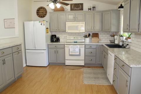 554 Fields Ave, Blue Ridge, VA 24064 photo 35