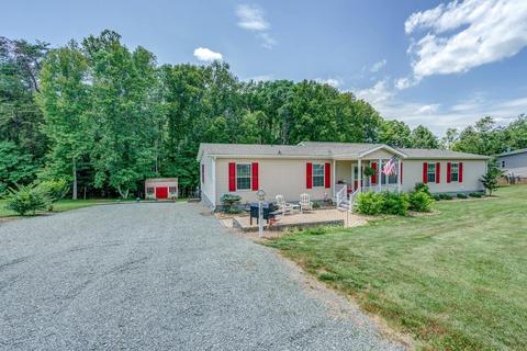 309 Lakeside Rd, Penhook, VA 24137 photo 4