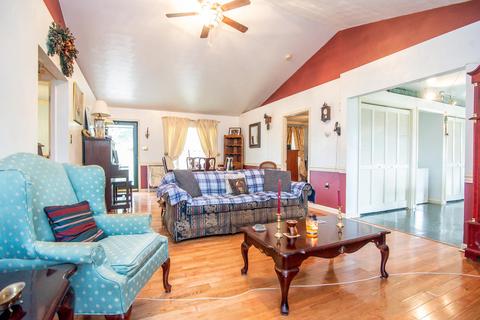 1057 Carroll Rd, Goodview, VA 24095 photo 11