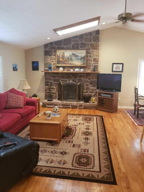 201 E Beaver Dam Ct, Goodview, VA 24095 photo 3
