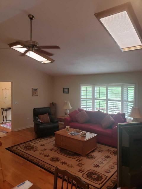 201 E Beaver Dam Ct, Goodview, VA 24095 photo 4