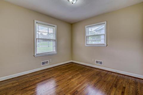237 Cherryhill Rd NW, Roanoke, VA 24017 photo 17