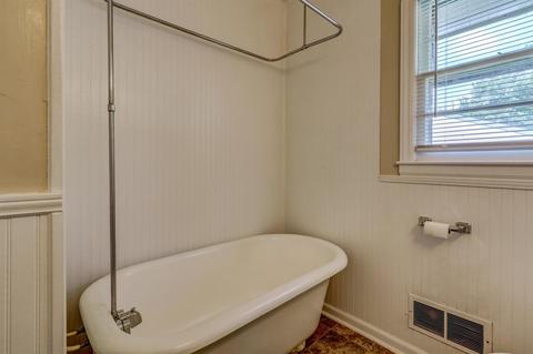 237 Cherryhill Rd NW, Roanoke, VA 24017 photo 14