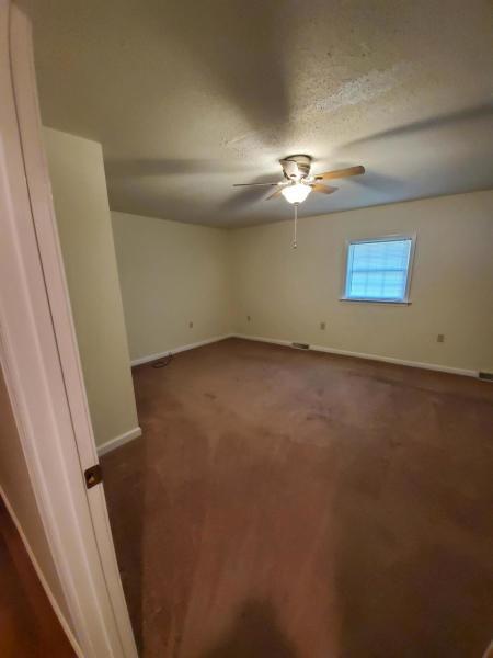 403 Boyd St, Buchanan, VA 24066 photo 2