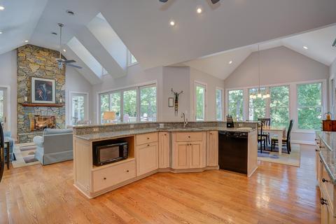 260 Cross Tower Dr, Penhook, VA 24137 photo 19