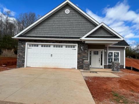 1059 Mayberry Hills Way, Moneta, VA 24121